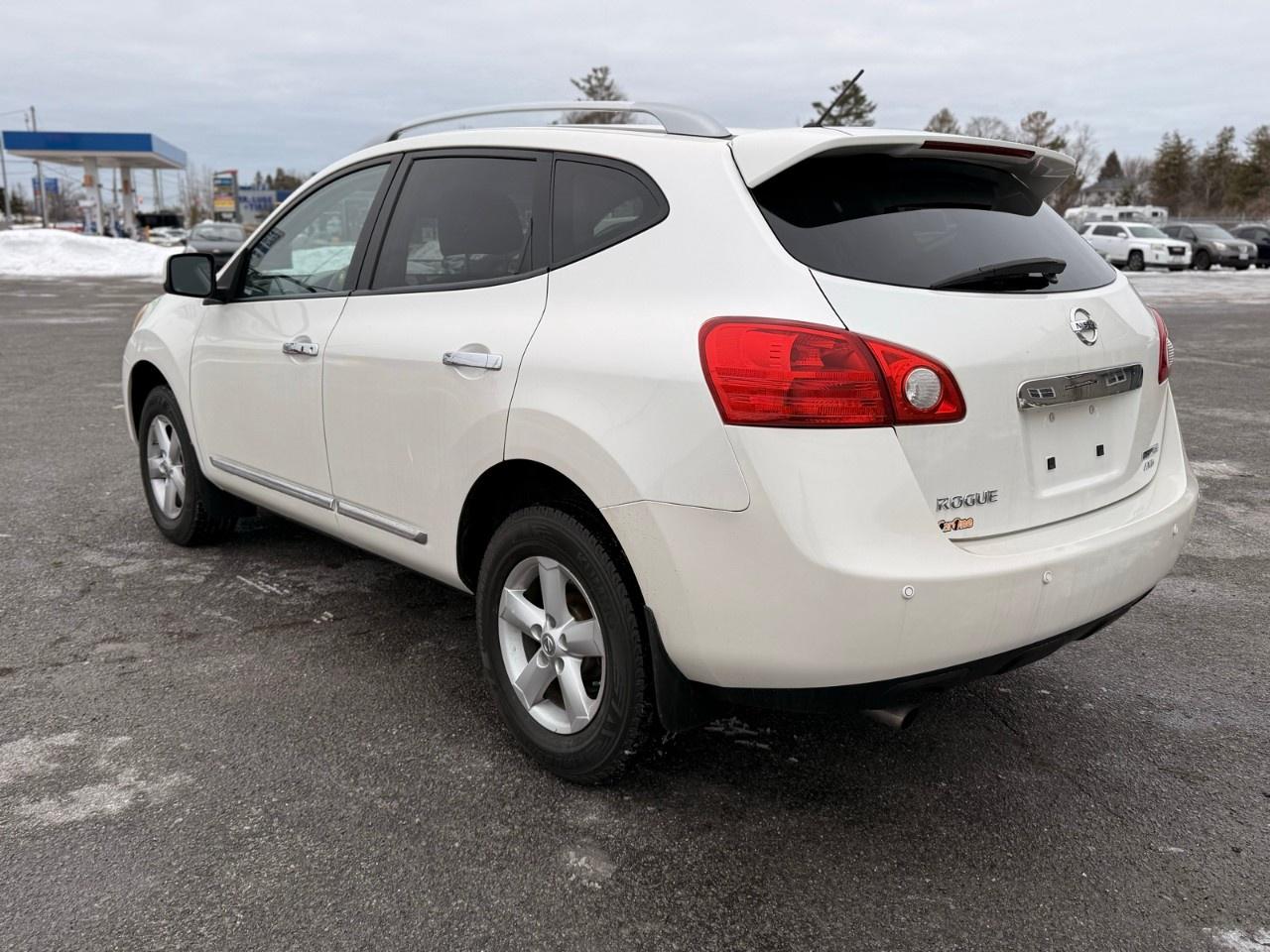 2013 Nissan Rogue AWD 4dr S Photo