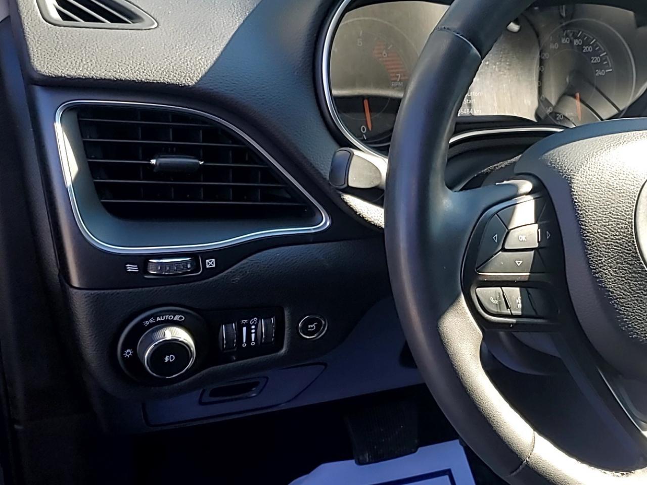 2023 Jeep Cherokee Trailhawk 4X4 Photo