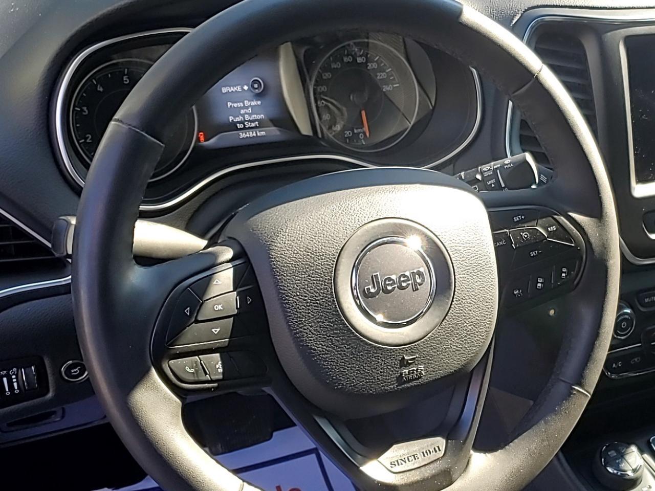 2023 Jeep Cherokee Trailhawk 4X4 Photo