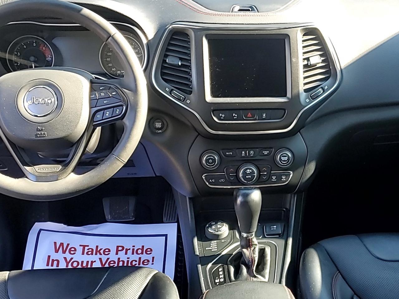 2023 Jeep Cherokee Trailhawk 4X4 Photo