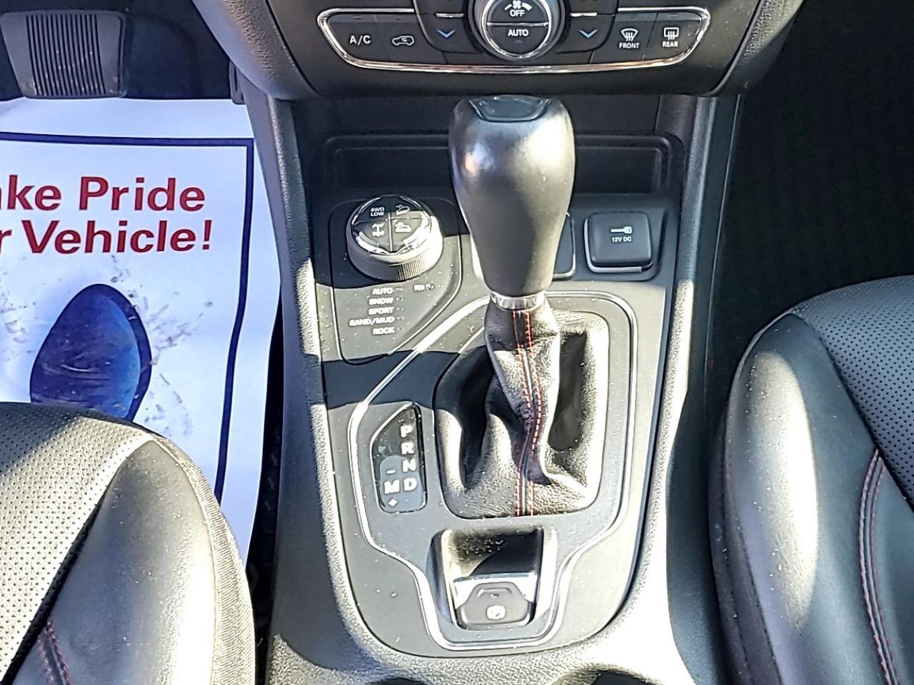 2023 Jeep Cherokee Trailhawk 4X4 Photo