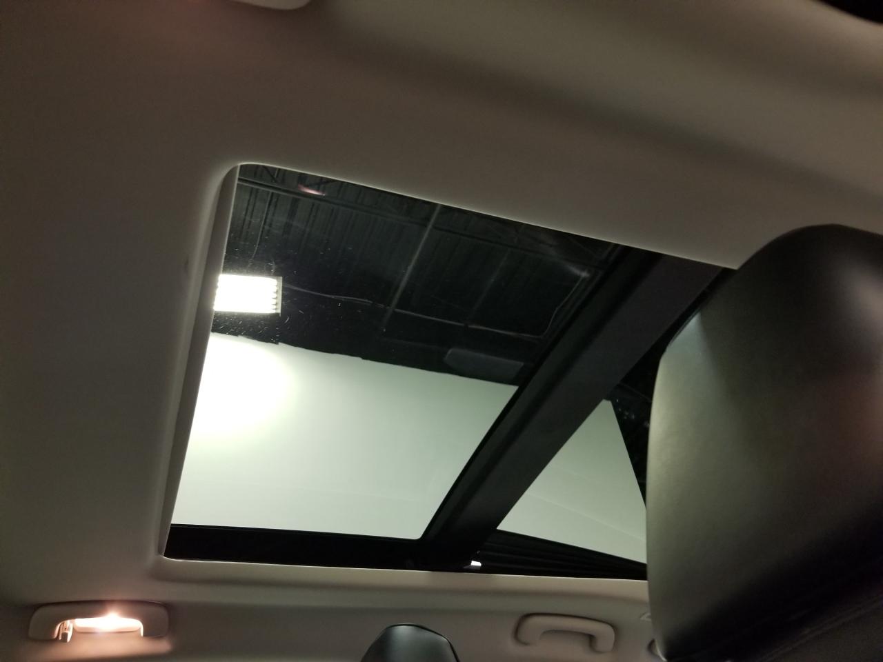 2023 Chrysler 300 Touring-L 4dr All-Wheel Drive Sedan Photo