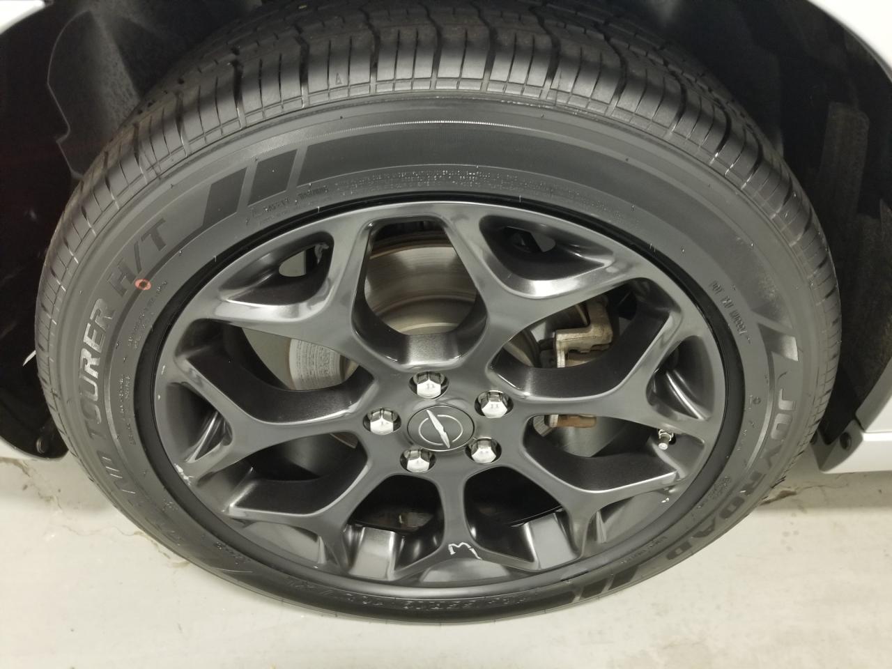 2023 Chrysler 300 Touring-L 4dr All-Wheel Drive Sedan Photo