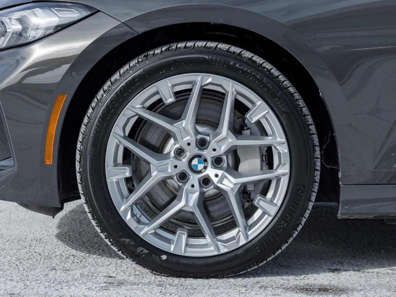 2025 BMW 330 i xDrive 4dr All-Wheel Drive Sedan Photo