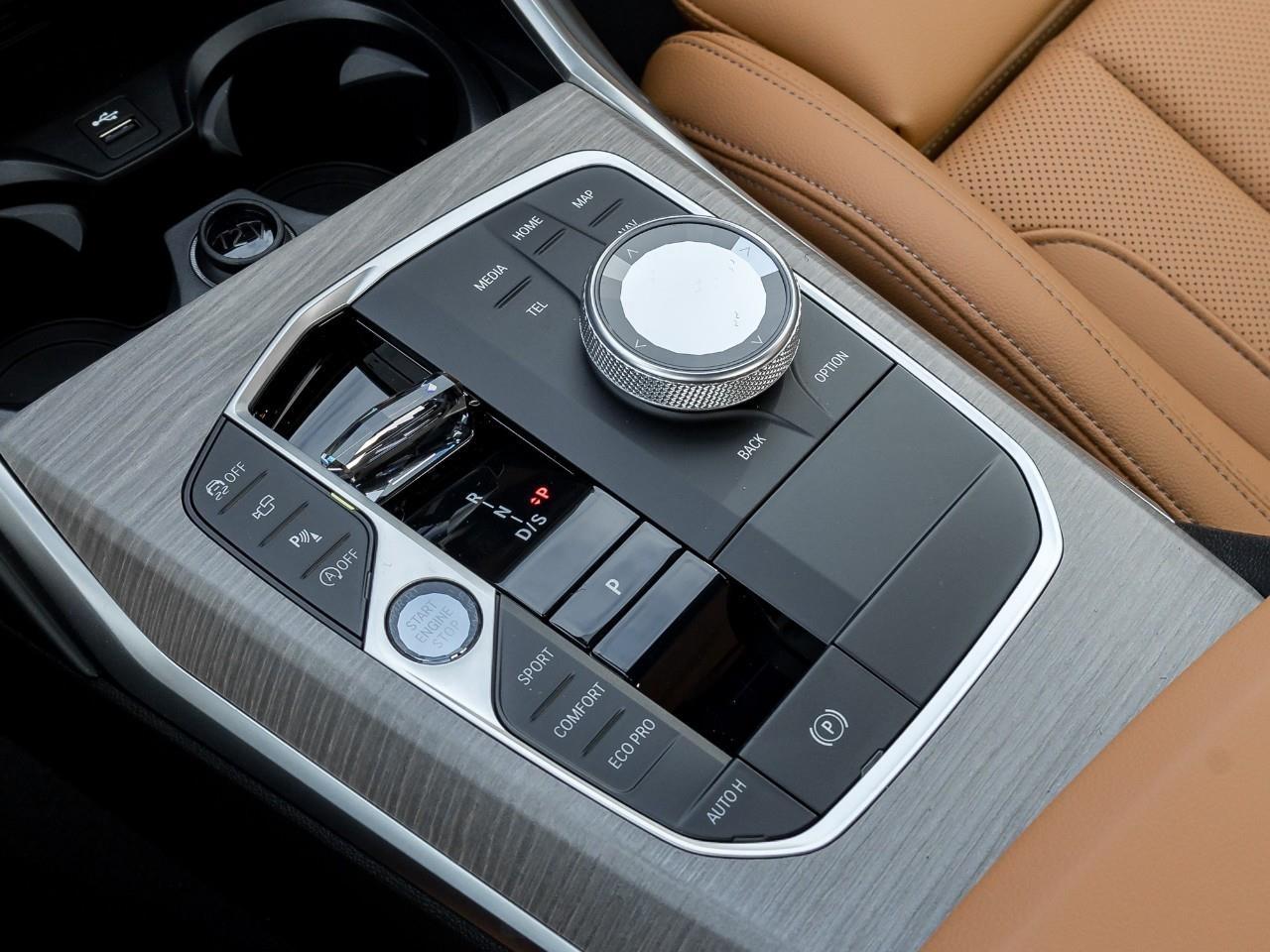 2025 BMW 330 i xDrive 4dr All-Wheel Drive Sedan Photo