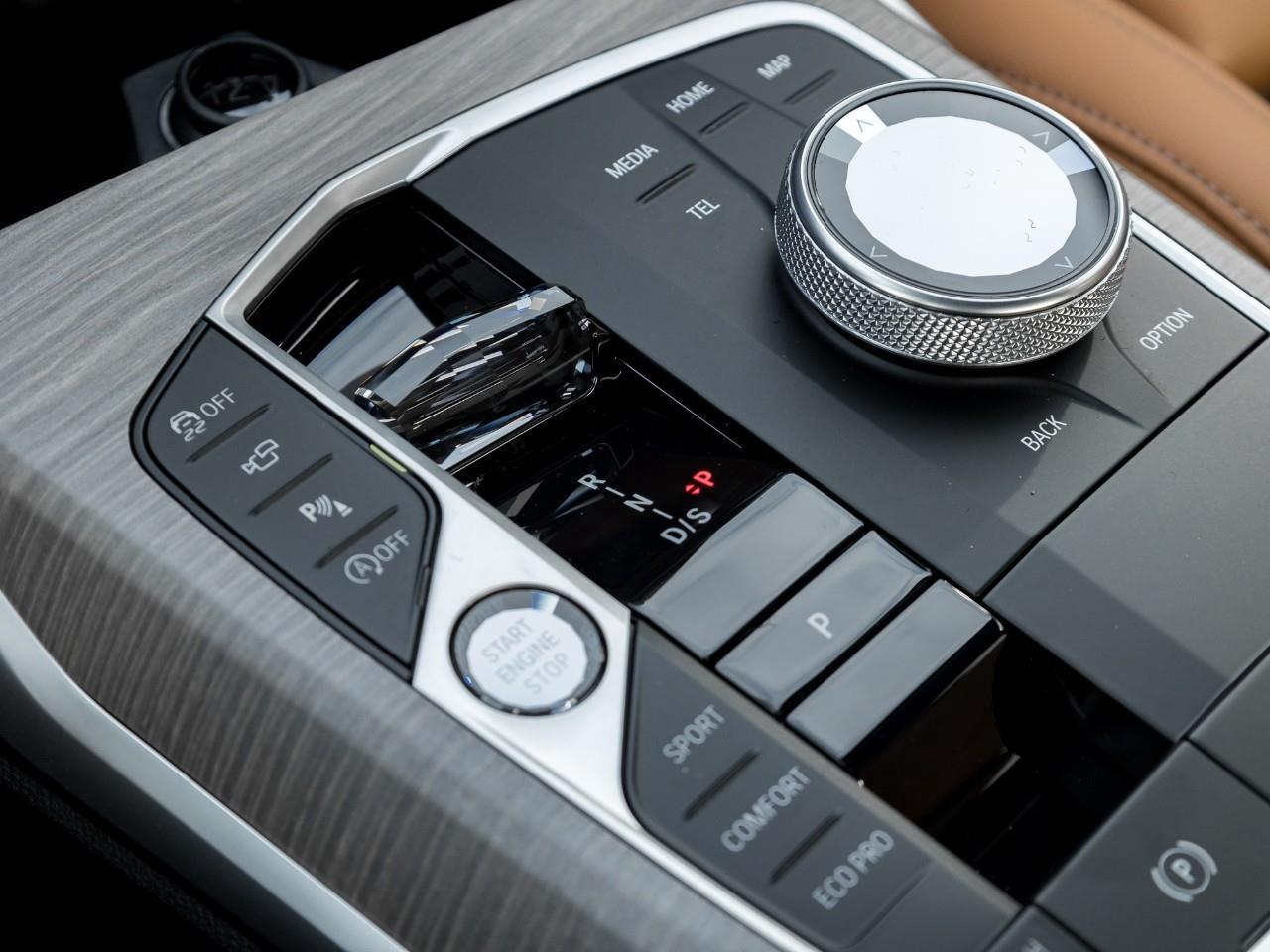 2025 BMW 330 i xDrive 4dr All-Wheel Drive Sedan Photo