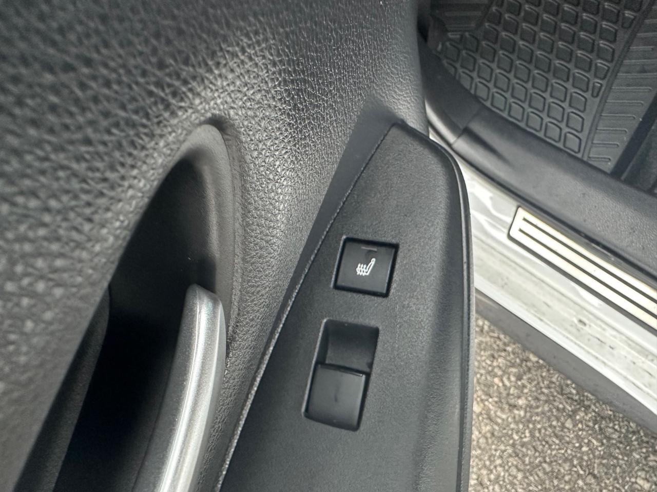 2023 Toyota Corolla XSE 4dr Sedan Photo