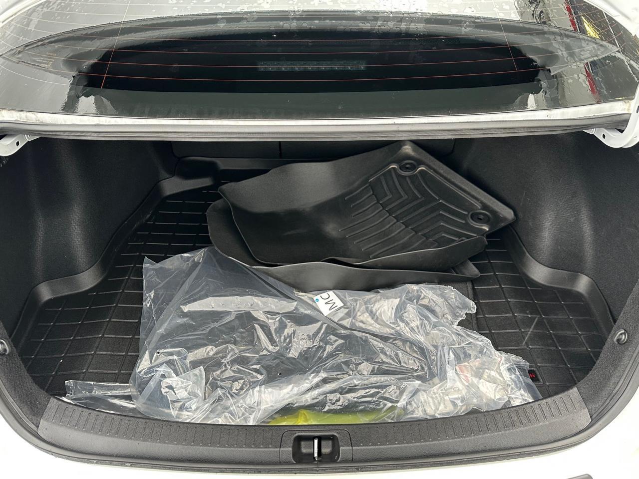 2023 Toyota Corolla XSE 4dr Sedan Photo