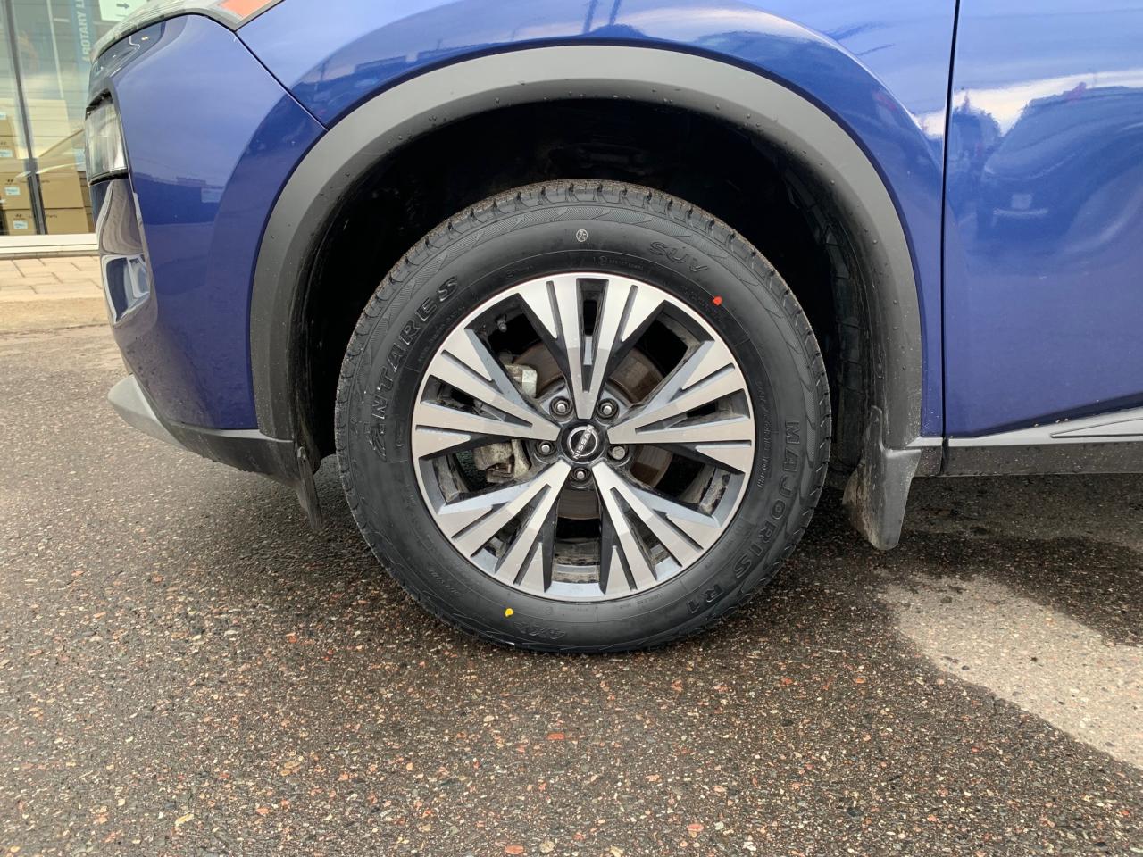 2023 Nissan Rogue SV Moonroof 4dr All-Wheel Drive Sport Utility Photo