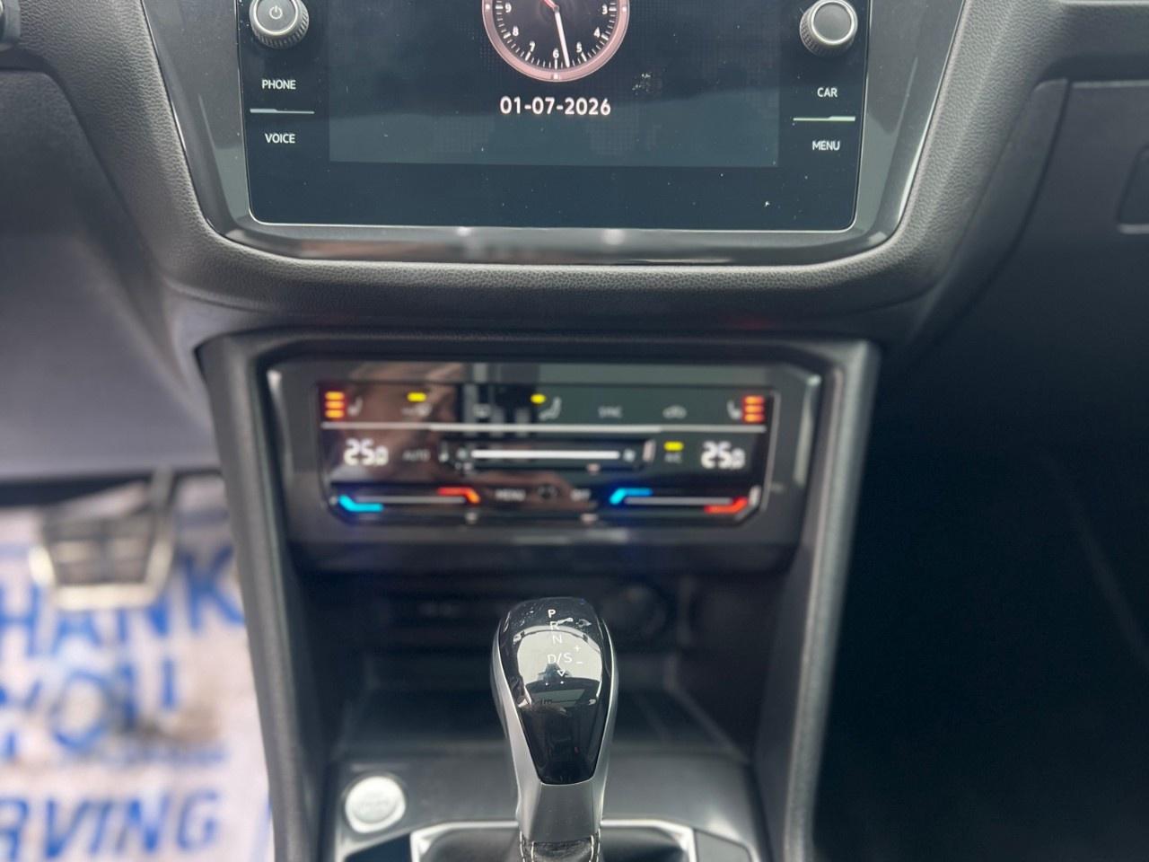 2023 Volkswagen Tiguan Comfortline R-Line Black Edition 4MOTION Photo