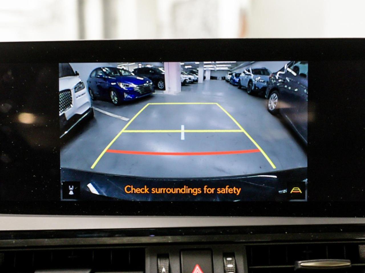 2023 Lexus ES  Photo