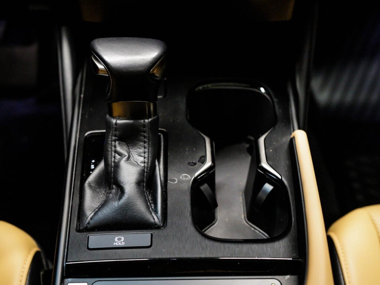 2023 Lexus ES  Photo