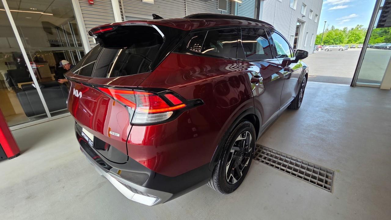 2023 Kia Sportage Plug-In Hybrid EX Premium 4dr All-Wheel Drive Photo