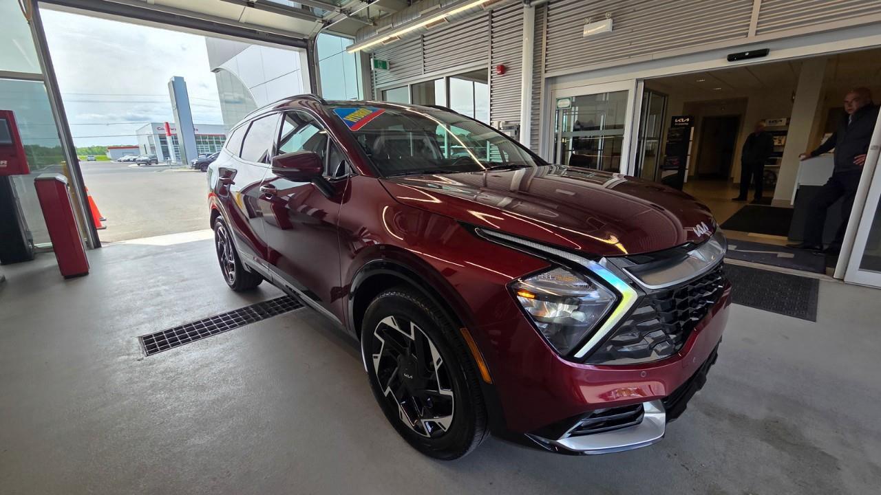 2023 Kia Sportage Plug-In Hybrid EX Premium 4dr All-Wheel Drive Photo2