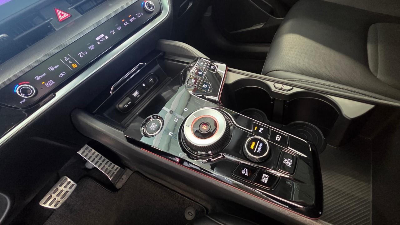 2023 Kia Sportage Plug-In Hybrid EX Premium 4dr All-Wheel Drive Photo