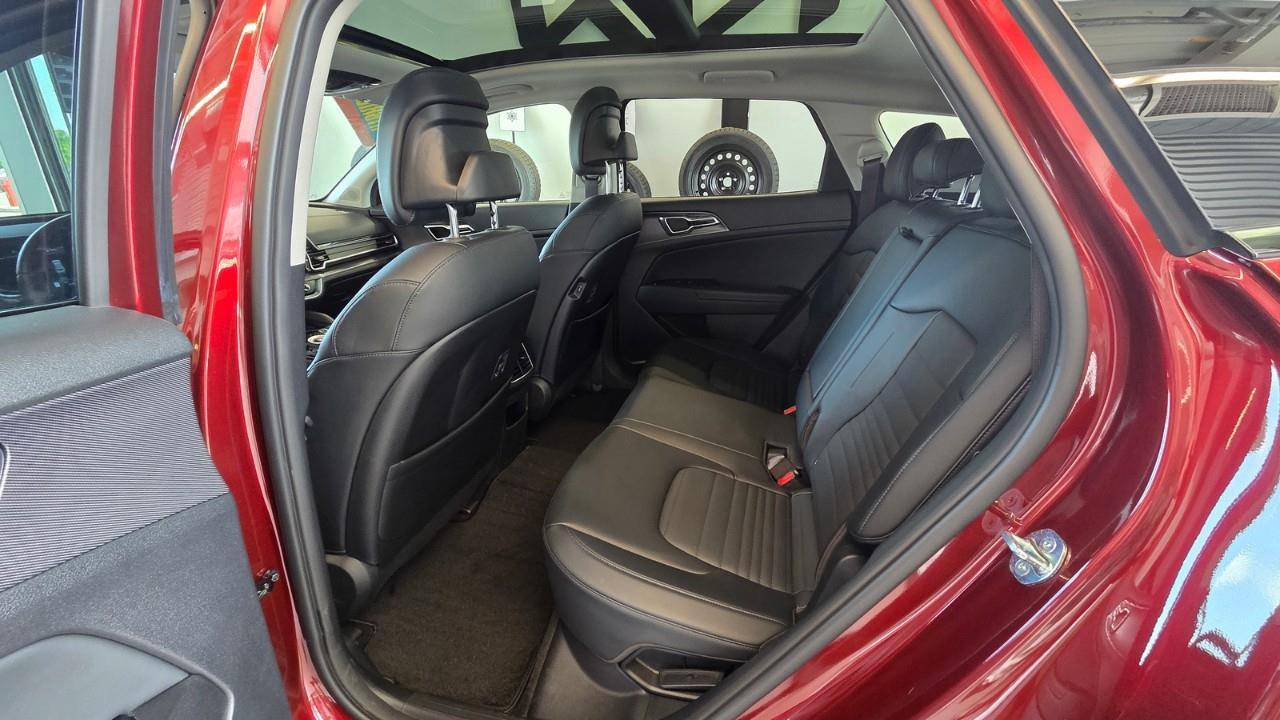 2023 Kia Sportage Plug-In Hybrid EX Premium 4dr All-Wheel Drive Photo