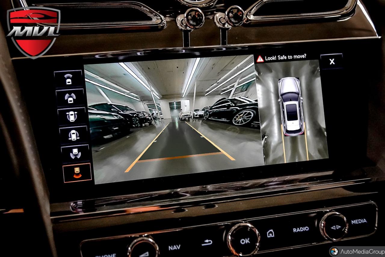 2021 Bentley Bentayga  Photo