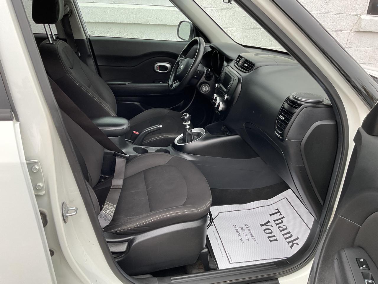 2017 Kia Soul LX (M6) 4dr Hatchback Photo