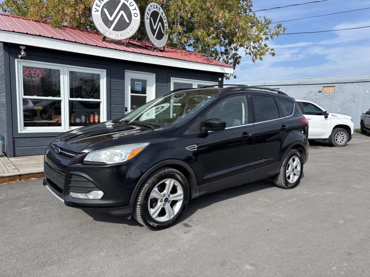 2016 Ford Escape SE 4dr Front-wheel Drive Photo0