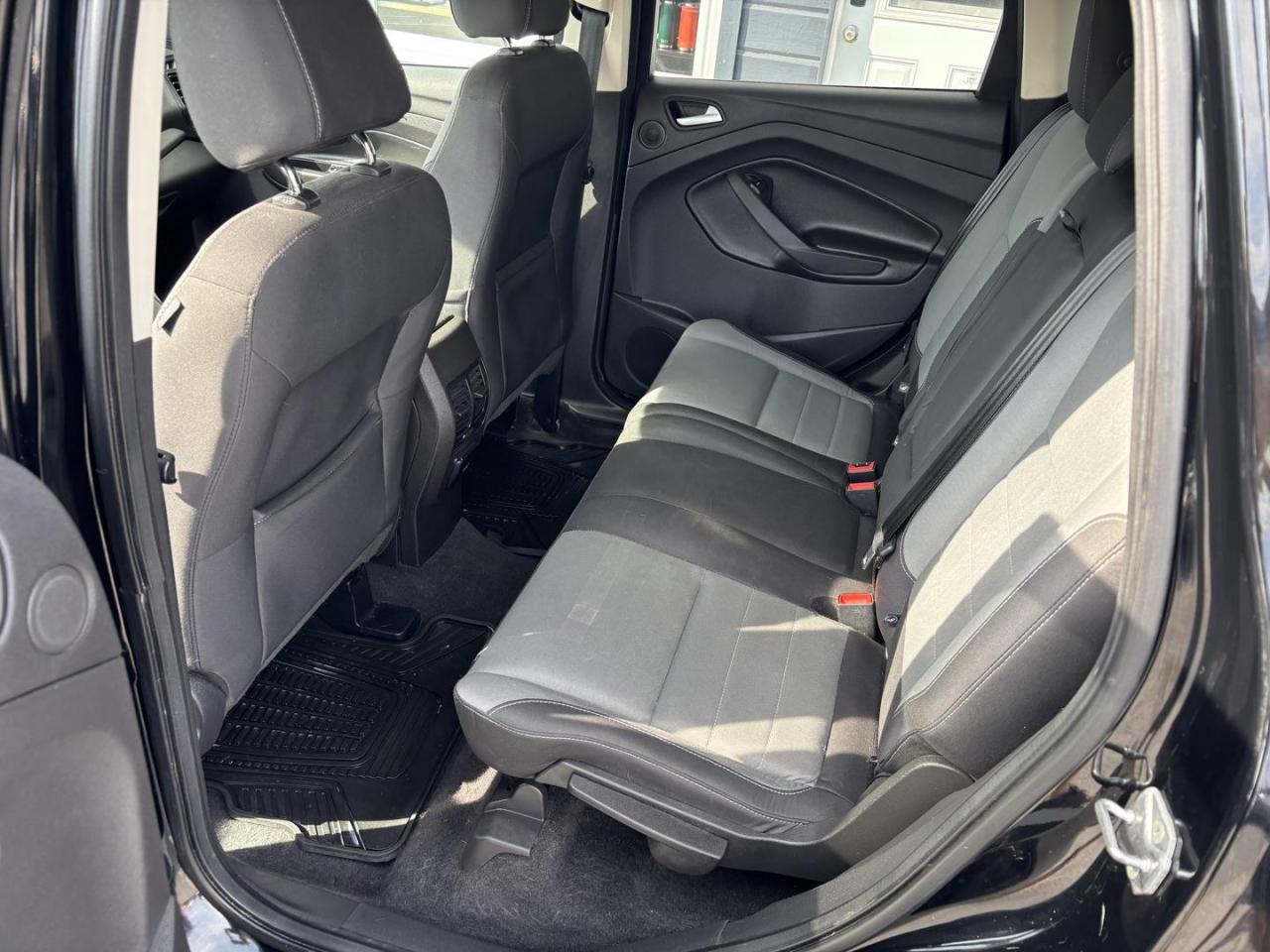 2016 Ford Escape SE 4dr Front-wheel Drive Photo