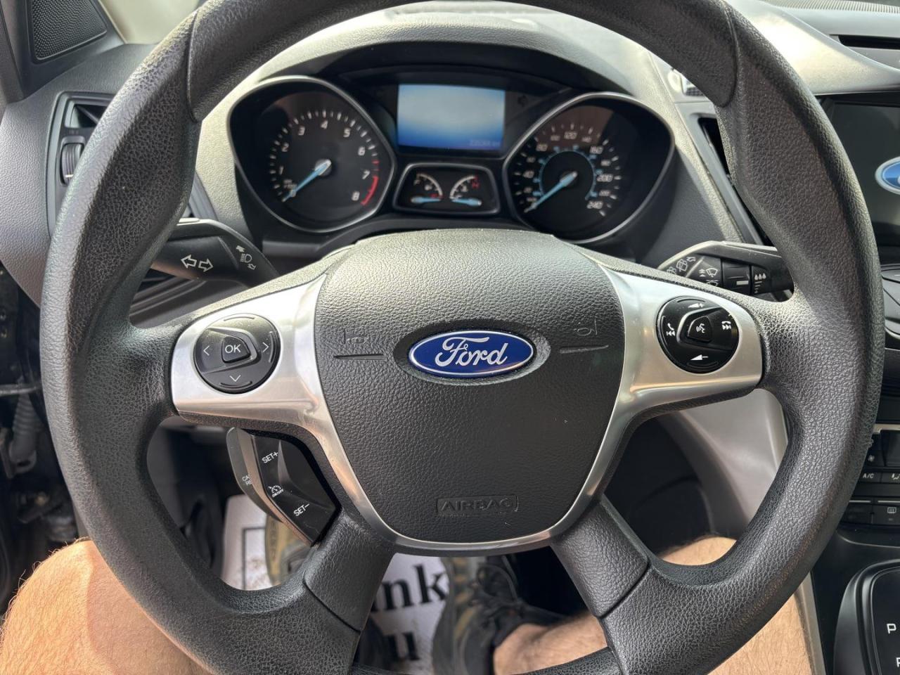 2016 Ford Escape SE 4dr Front-wheel Drive Photo