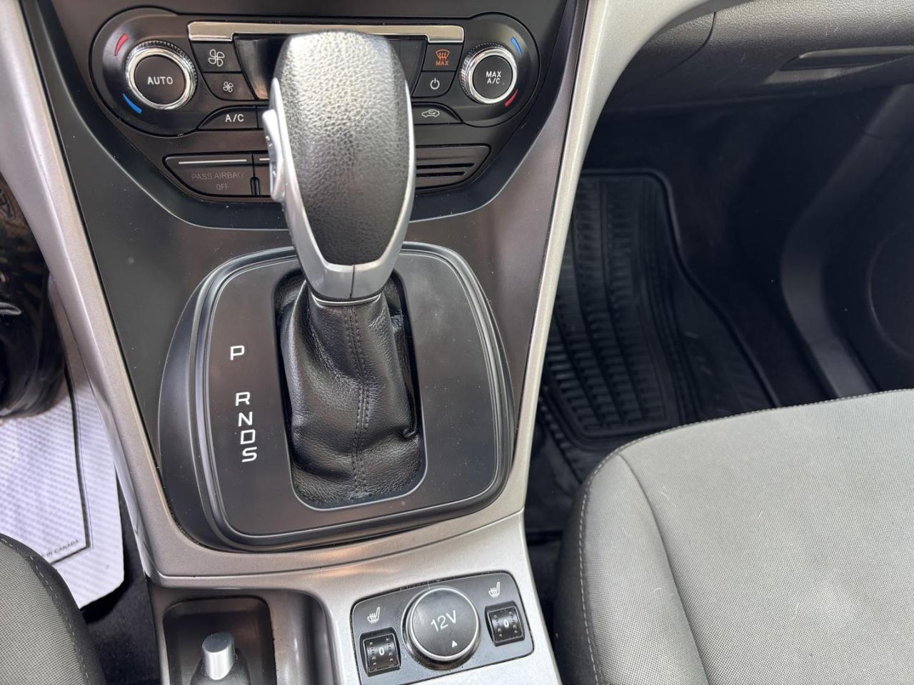 2016 Ford Escape SE 4dr Front-wheel Drive Photo