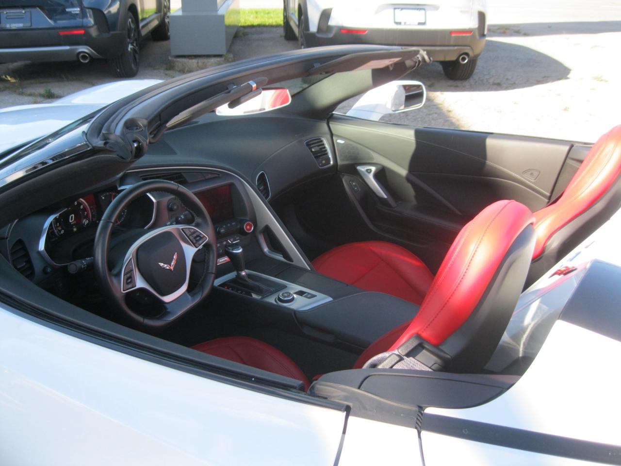 2016 Chevrolet Corvette Stingray 2dr Convertible Photo