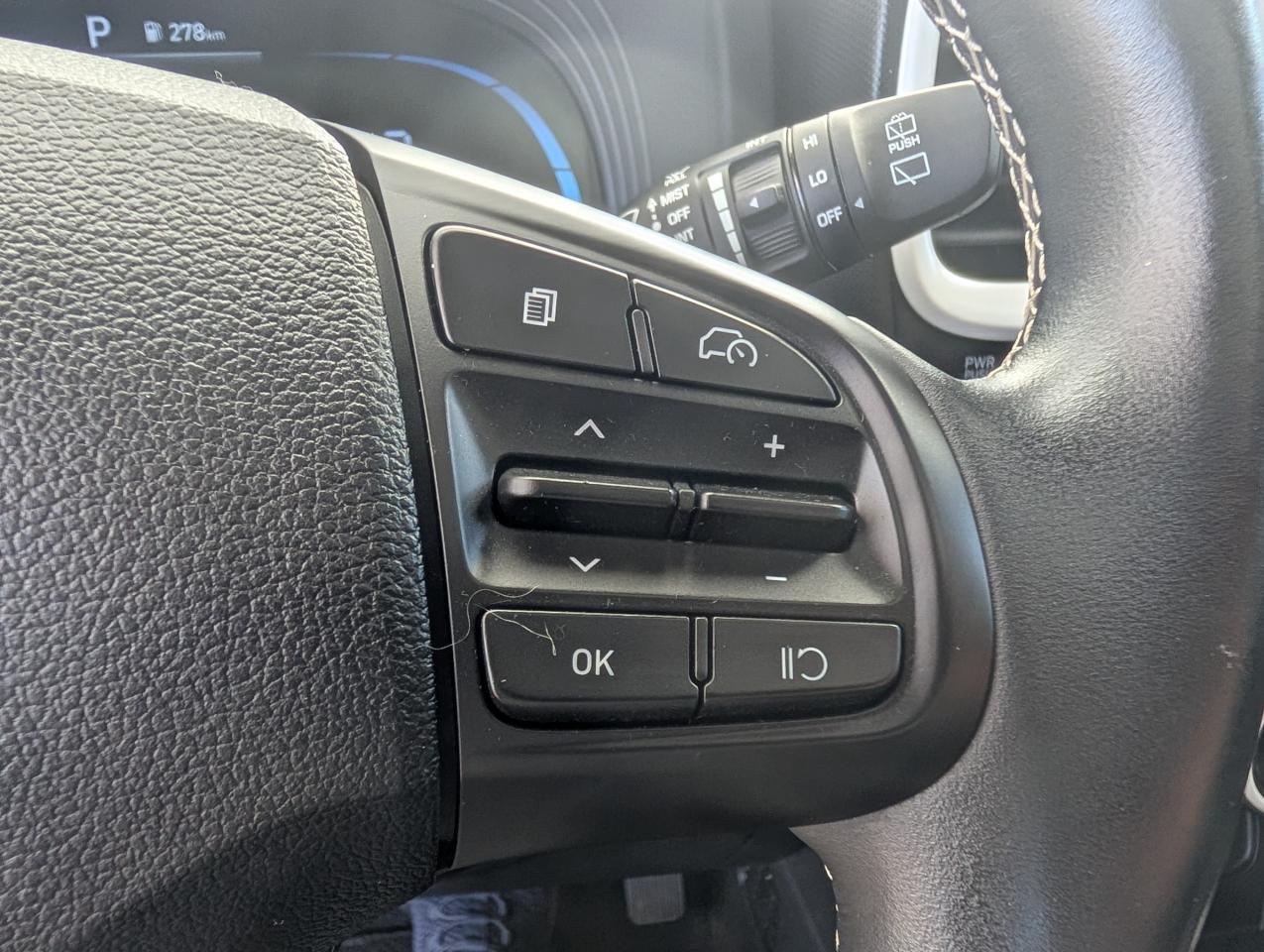 2023 Hyundai Venue Ultimate w/Black Interior 4dr Front-Wheel Drive Photo