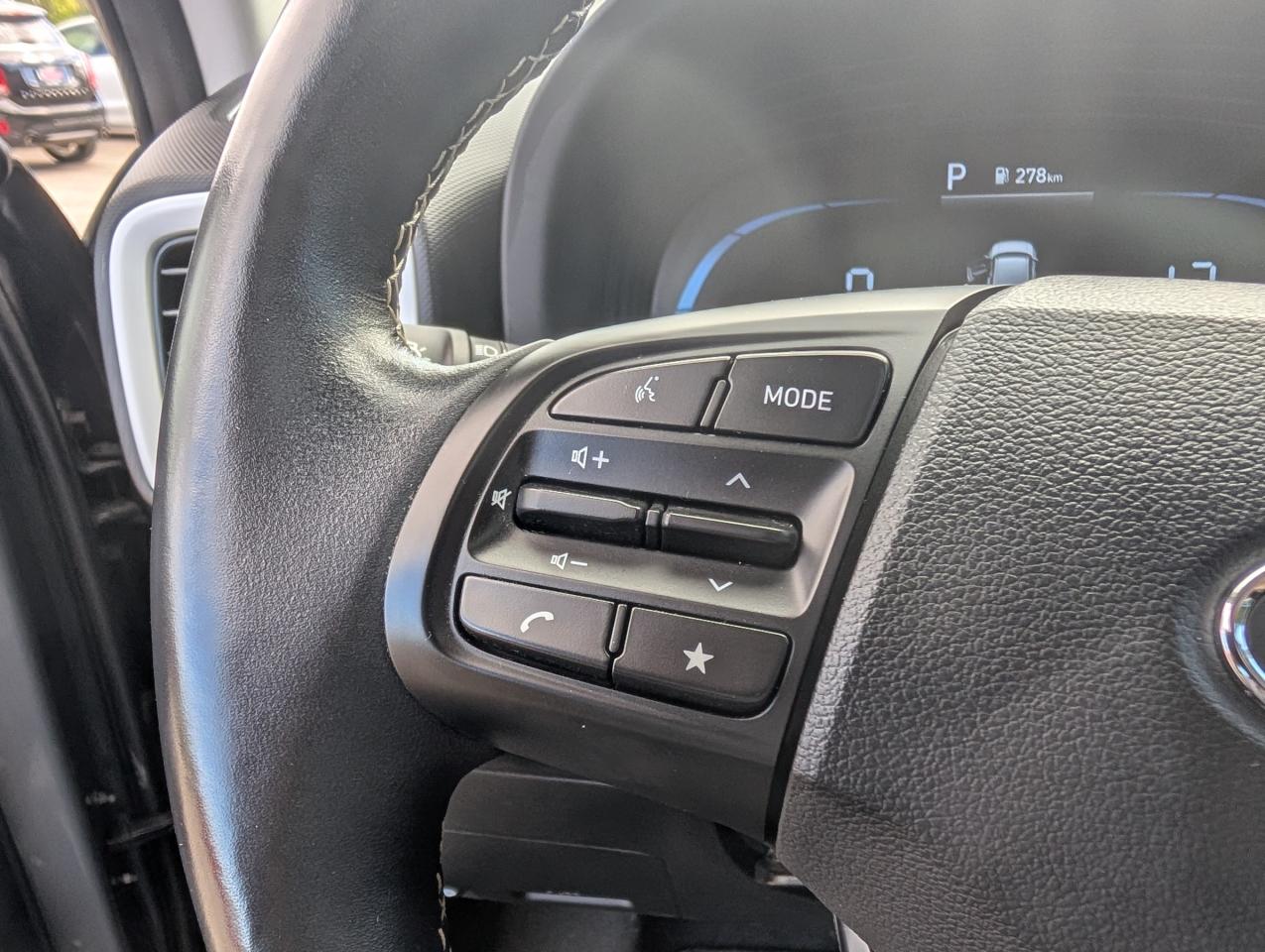 2023 Hyundai Venue Ultimate w/Black Interior 4dr Front-Wheel Drive Photo