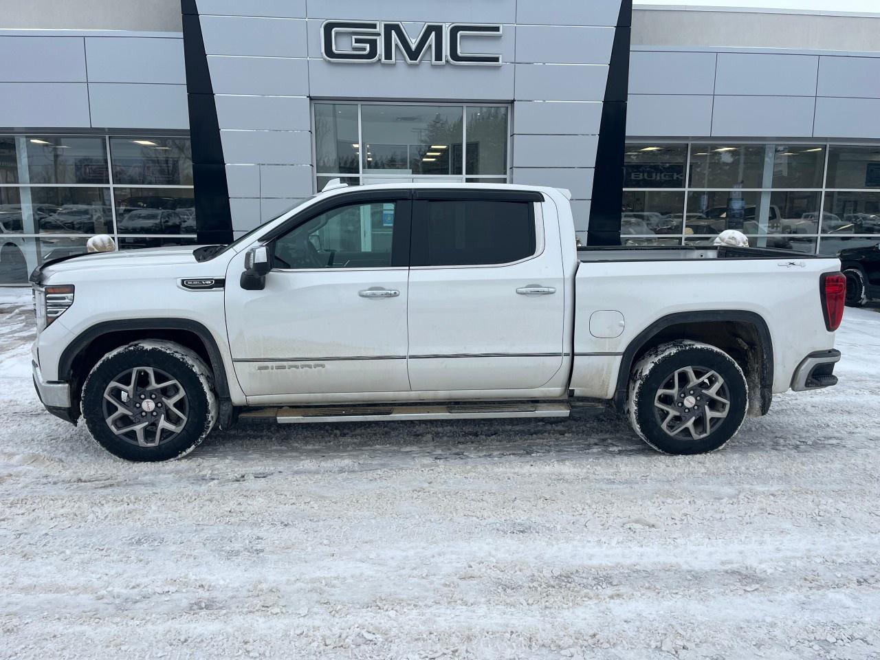 2024 GMC Sierra 1500 Crew Cab Short Box 4-Wheel Drive SLT Photo