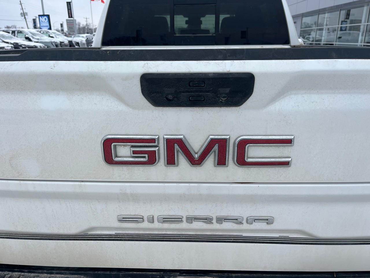 2024 GMC Sierra 1500 Crew Cab Short Box 4-Wheel Drive SLT Photo