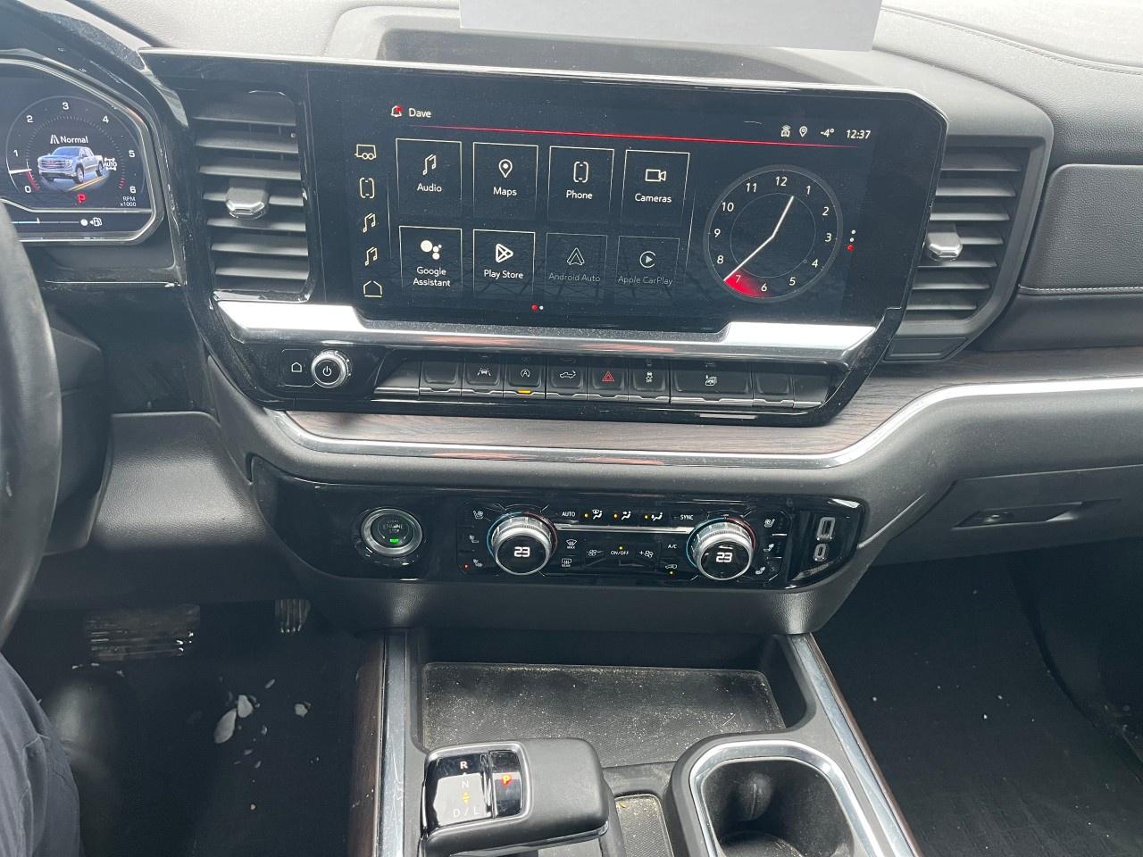 2024 GMC Sierra 1500 Crew Cab Short Box 4-Wheel Drive SLT Photo