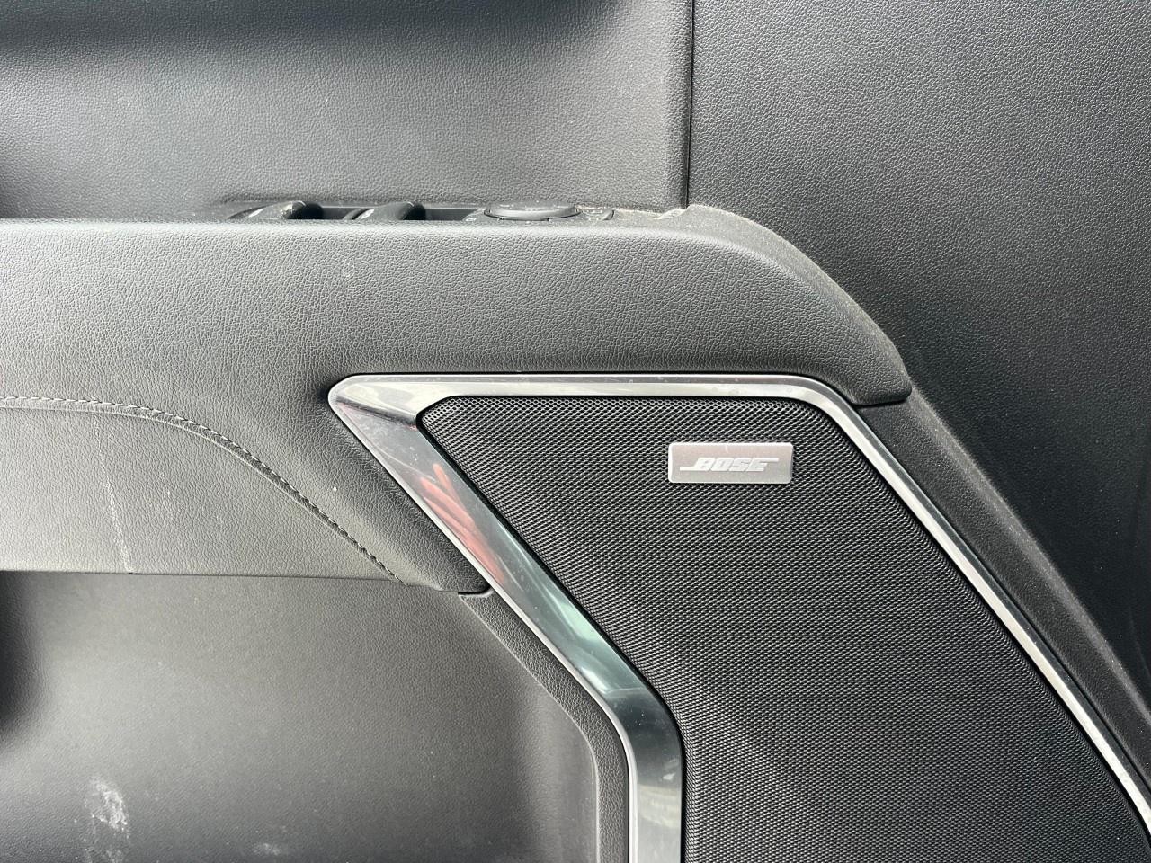 2024 GMC Sierra 1500 Crew Cab Short Box 4-Wheel Drive SLT Photo