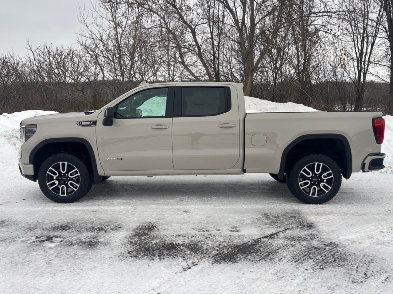 2026 GMC Sierra 1500 Crew Cab Standard Box 4-Wheel Drive AT4 Photo