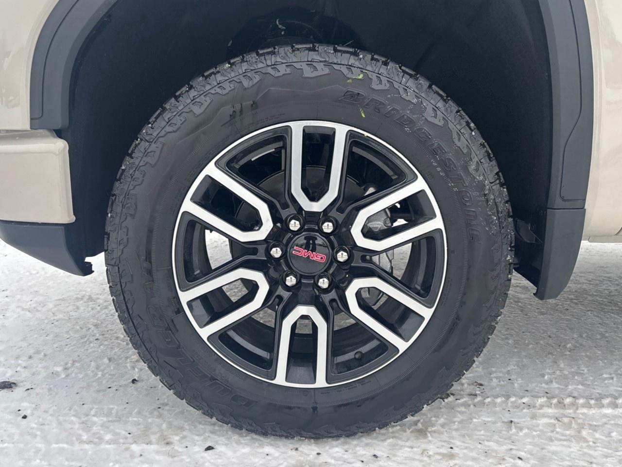 2026 GMC Sierra 1500 Crew Cab Standard Box 4-Wheel Drive AT4 Photo