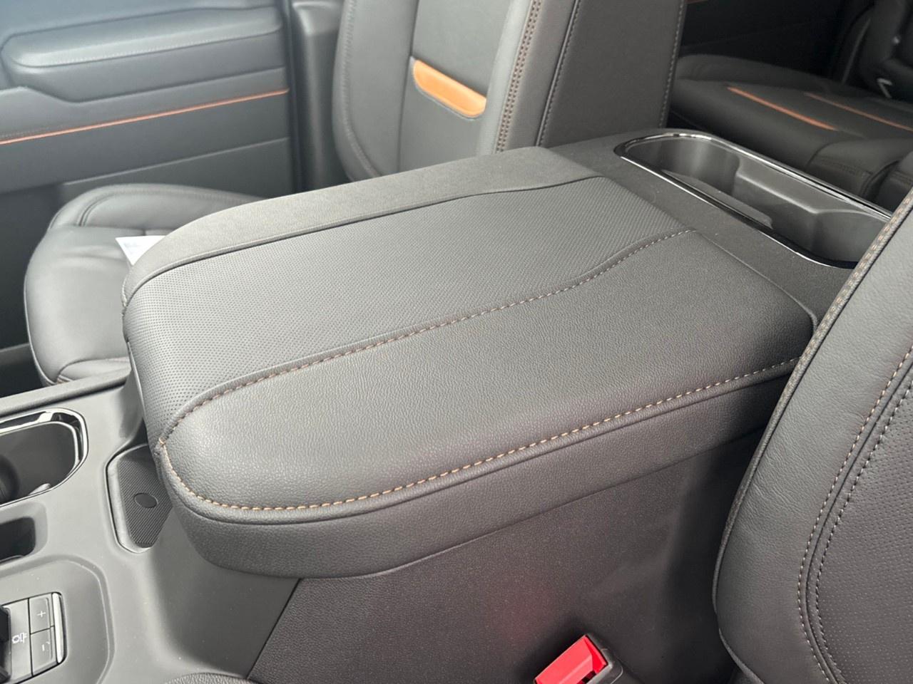 2026 GMC Sierra 1500 Crew Cab Standard Box 4-Wheel Drive AT4 Photo