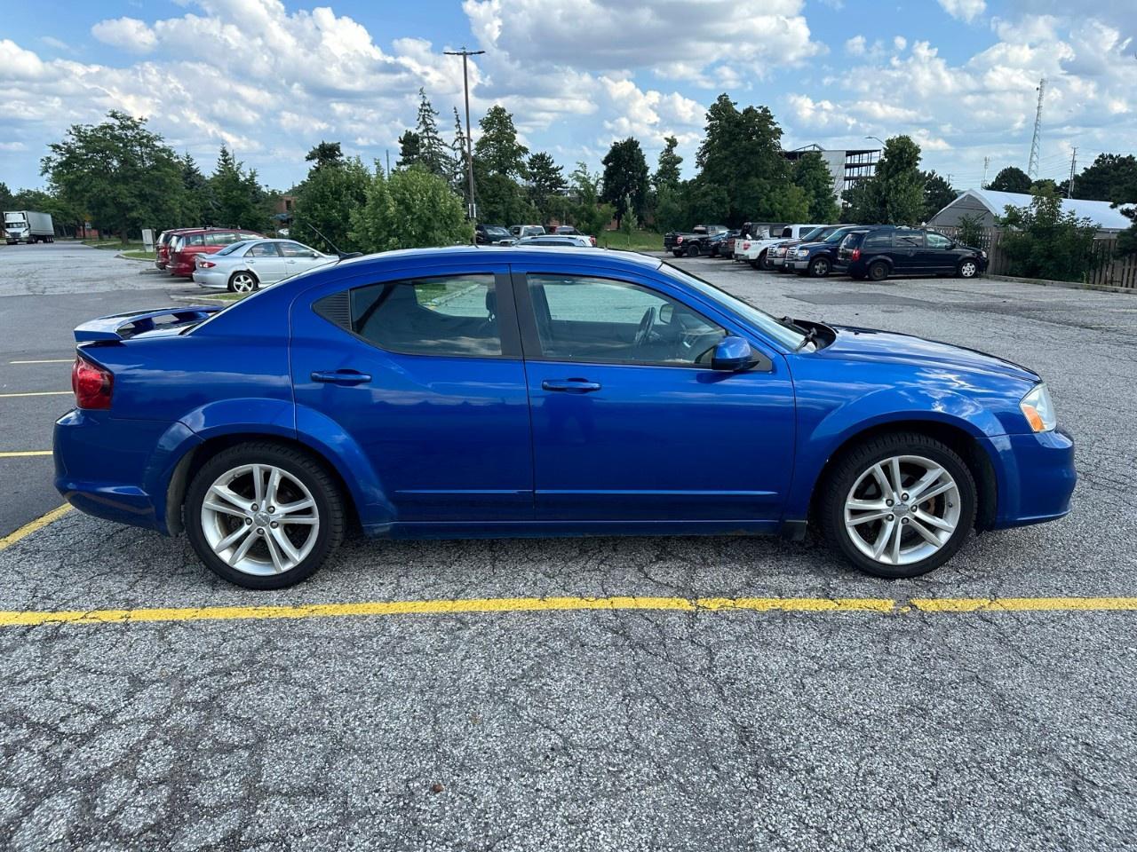 2013 Dodge Avenger 4dr Sdn SXT Photo
