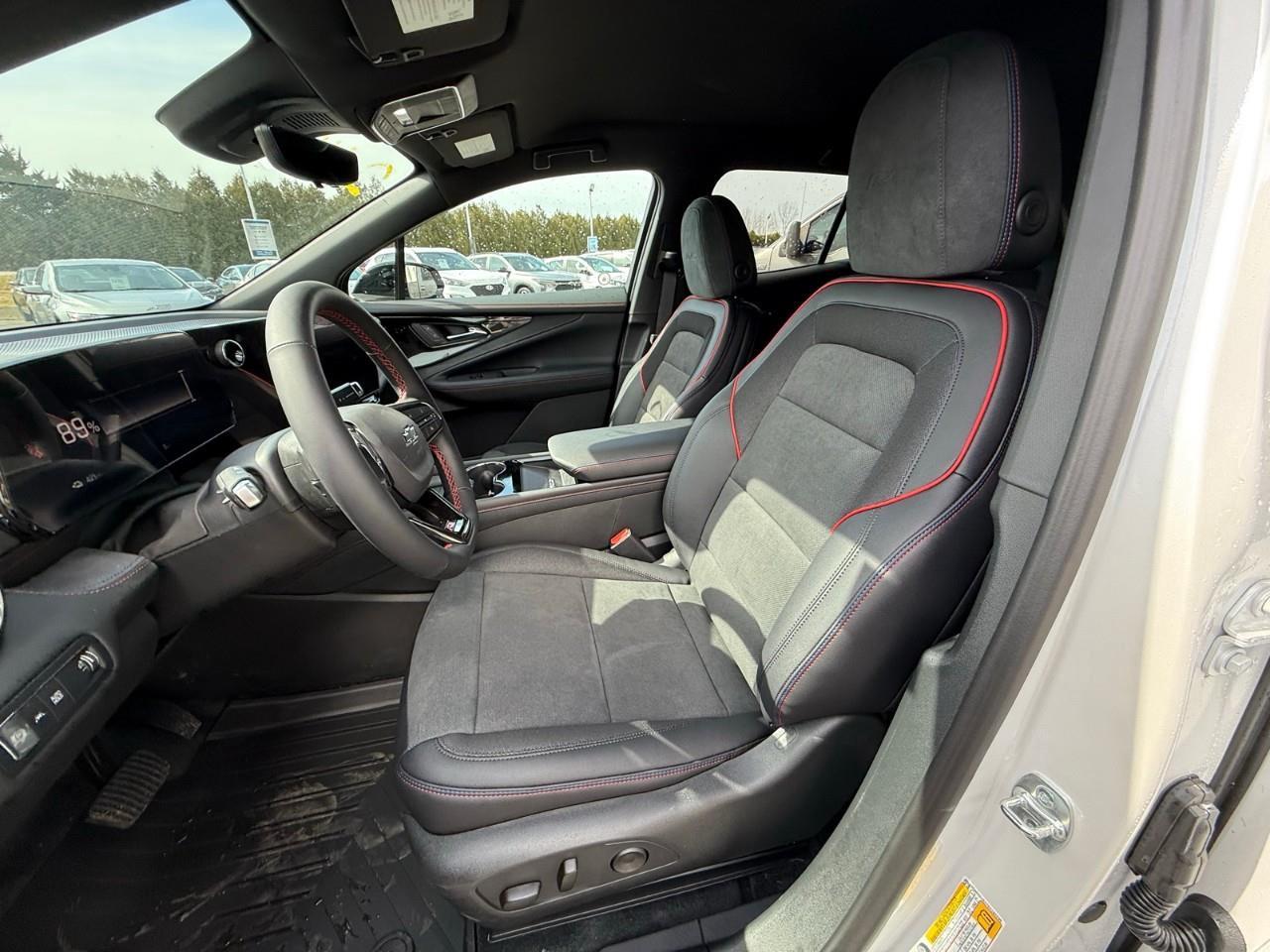 2025 Chevrolet Blazer EV RS 4dr All-Wheel Drive Photo