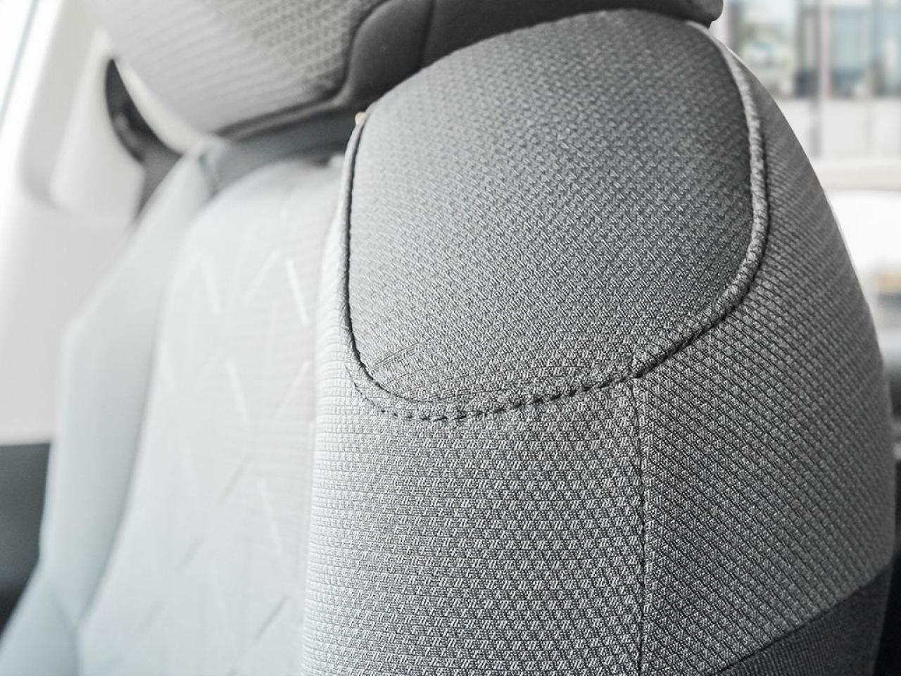 2025 Toyota RAV4 LE 4dr All-wheel Drive Photo