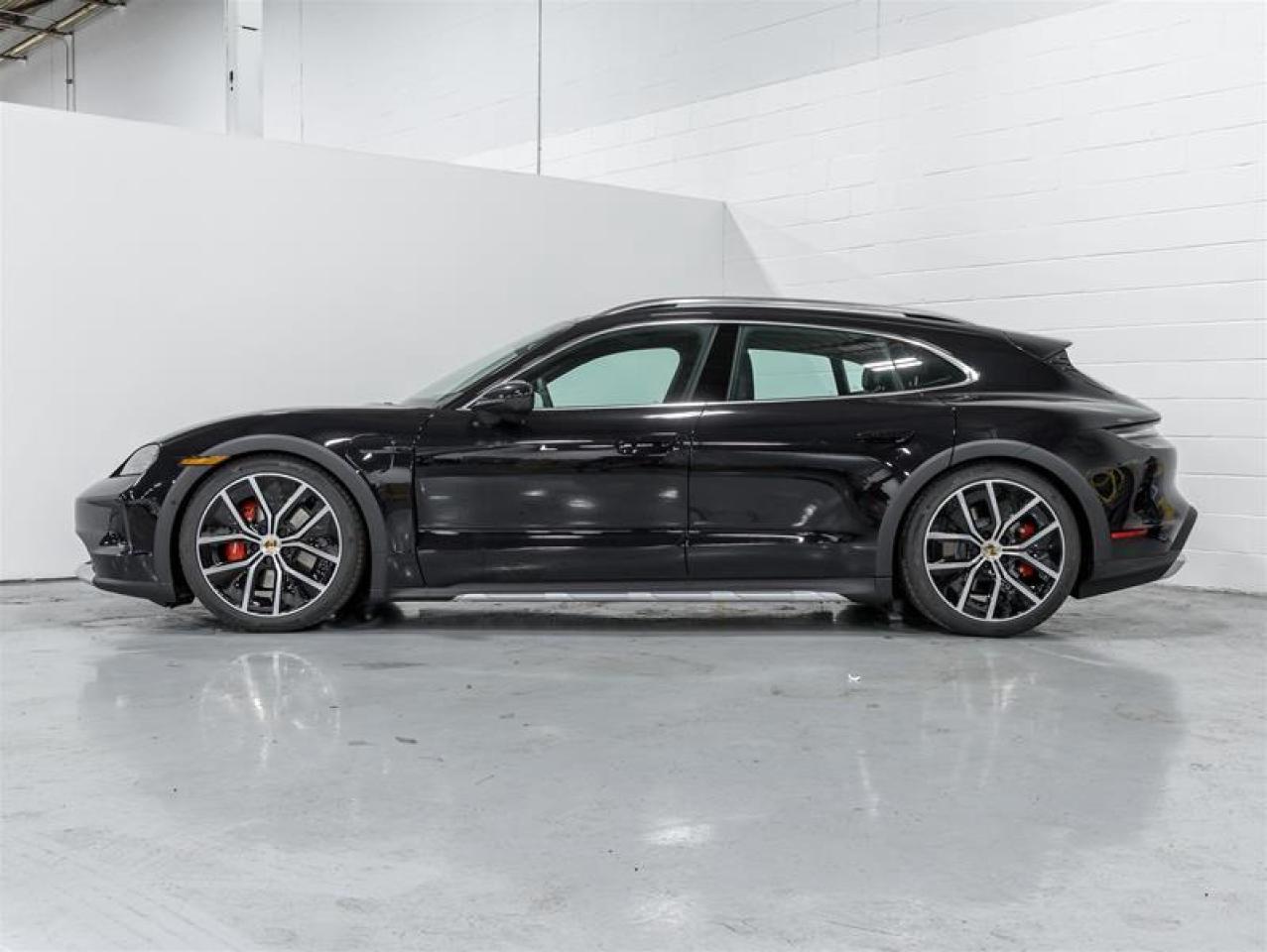 2025 Porsche Taycan  Photo