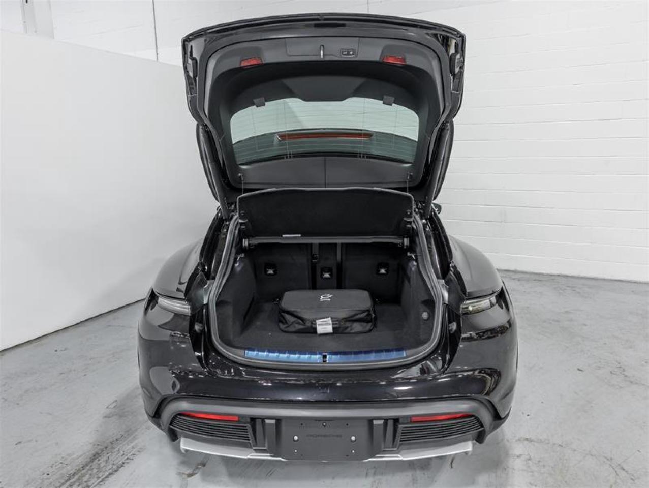 2025 Porsche Taycan  Photo