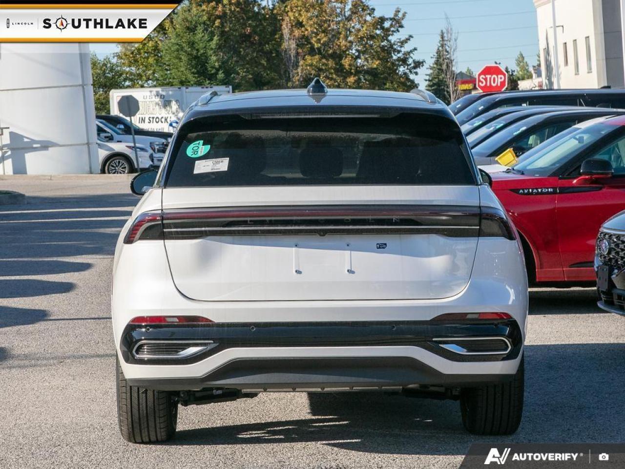 2025 Lincoln Nautilus Reserve 4dr All-Wheel Drive Photo4
