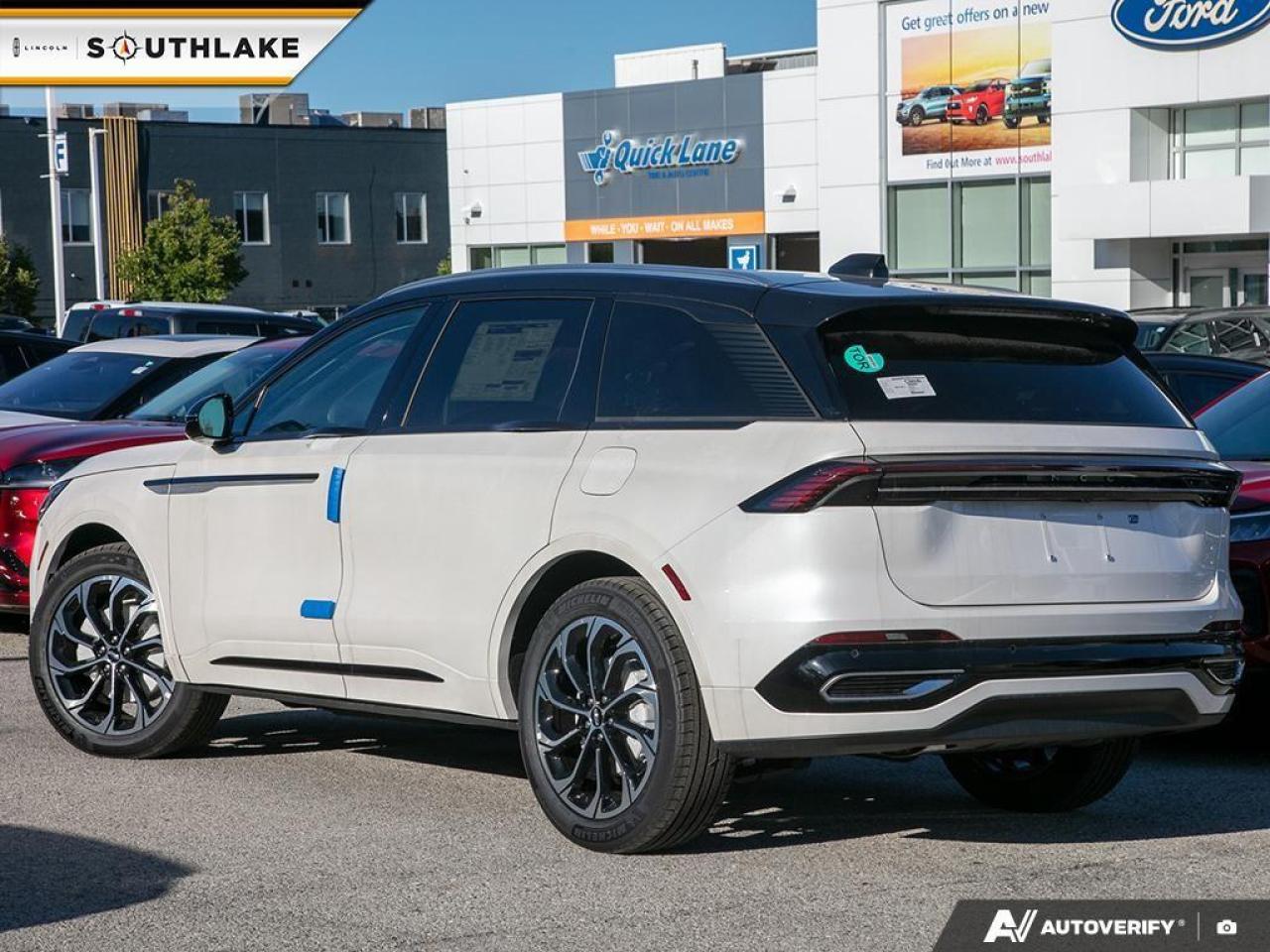 2025 Lincoln Nautilus Reserve 4dr All-Wheel Drive Photo3