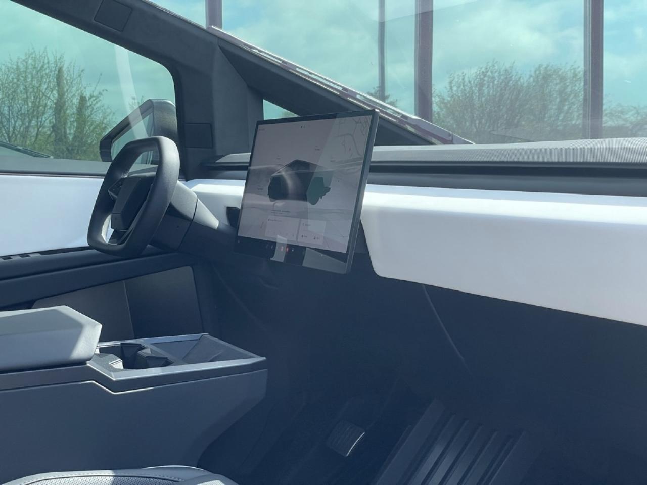 2024 Tesla Cybertruck AWD FOUNDATION SERIES   1 Owner   Clean! Photo