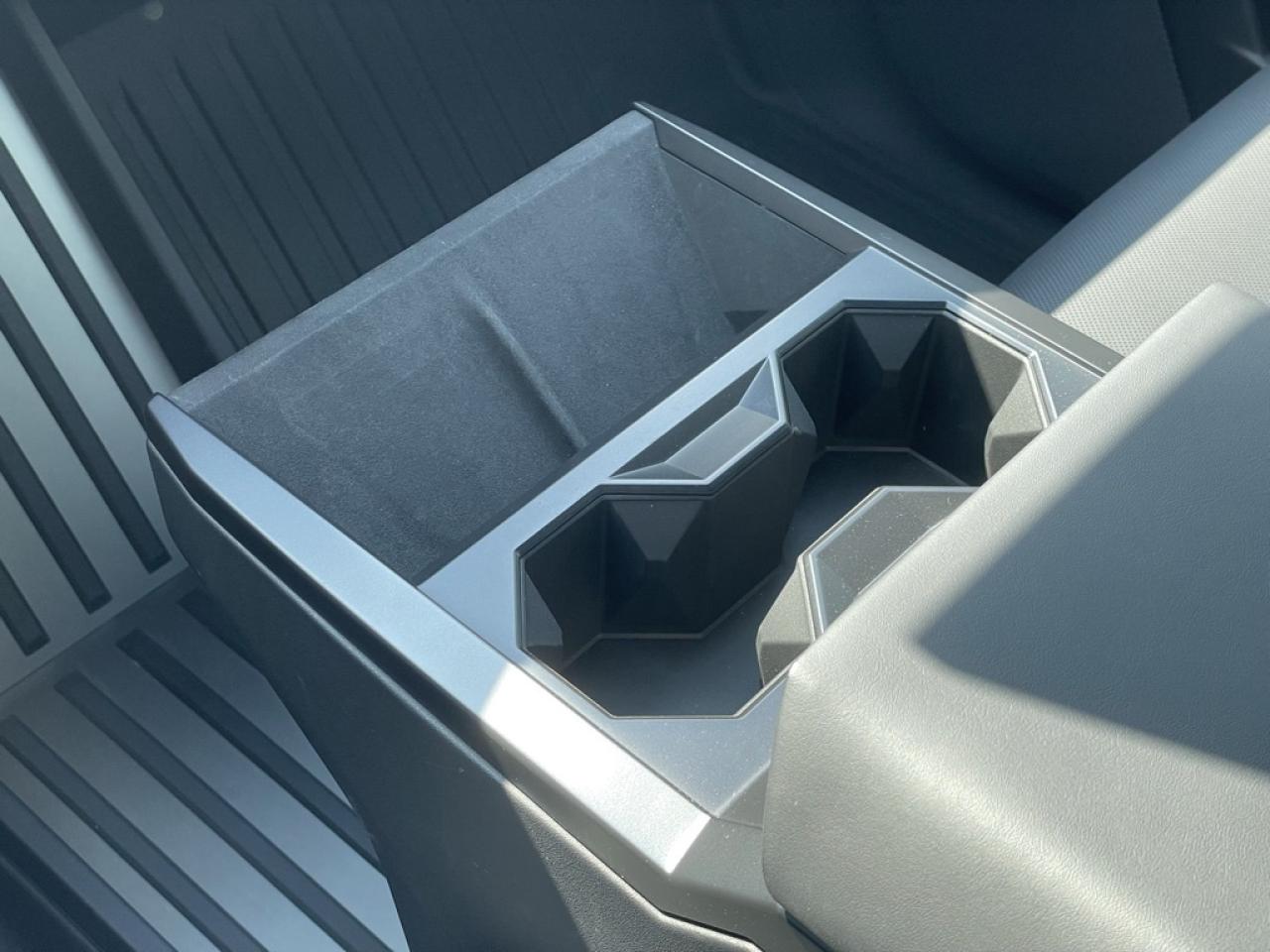 2024 Tesla Cybertruck AWD FOUNDATION SERIES   1 Owner   Clean! Photo