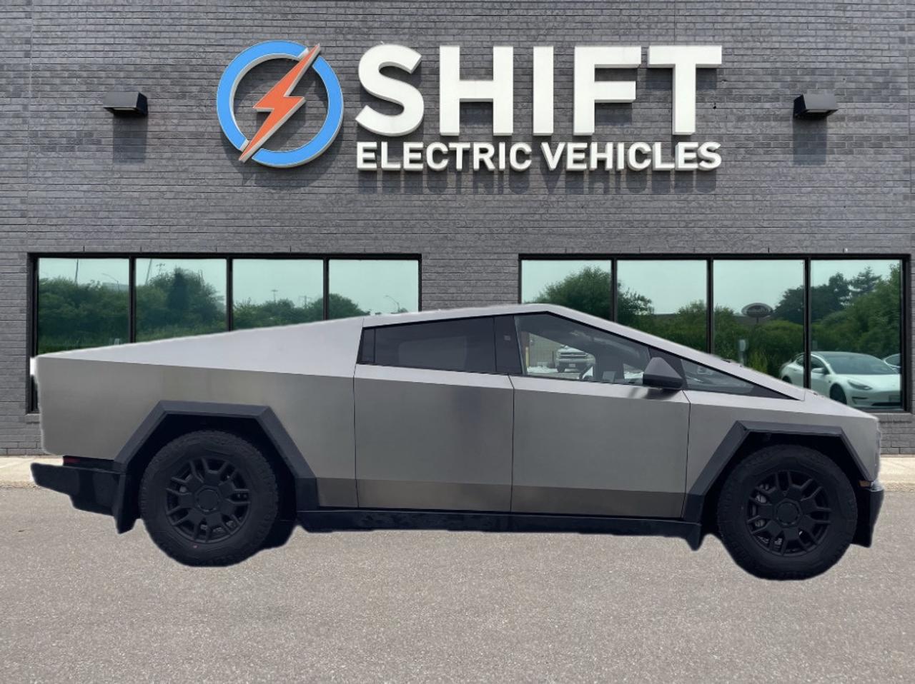 2024 Tesla Cybertruck AWD FOUNDATION SERIES   1 Owner   Clean! Photo0