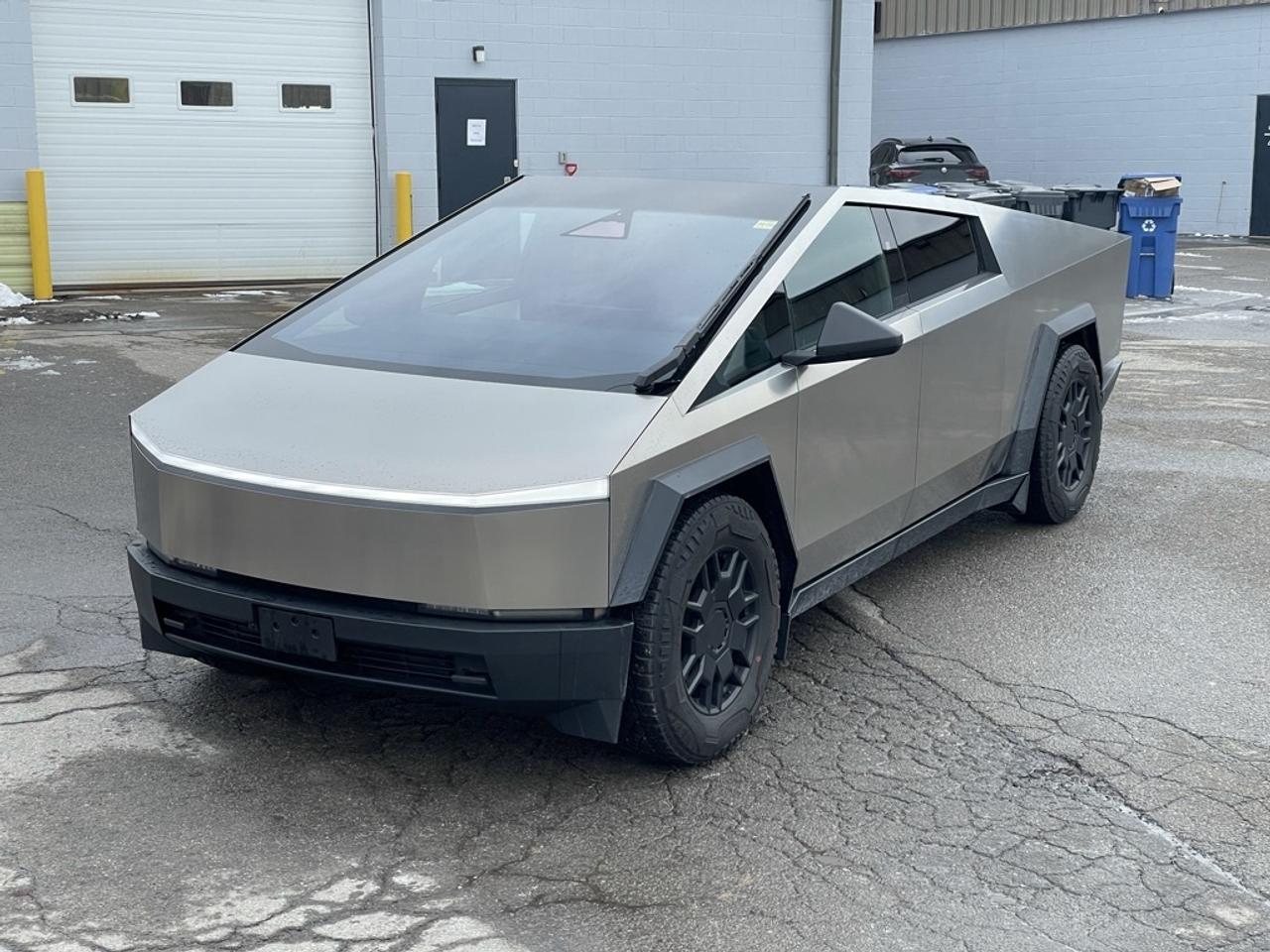 2024 Tesla Cybertruck AWD FOUNDATION SERIES   1 Owner   Clean! Photo