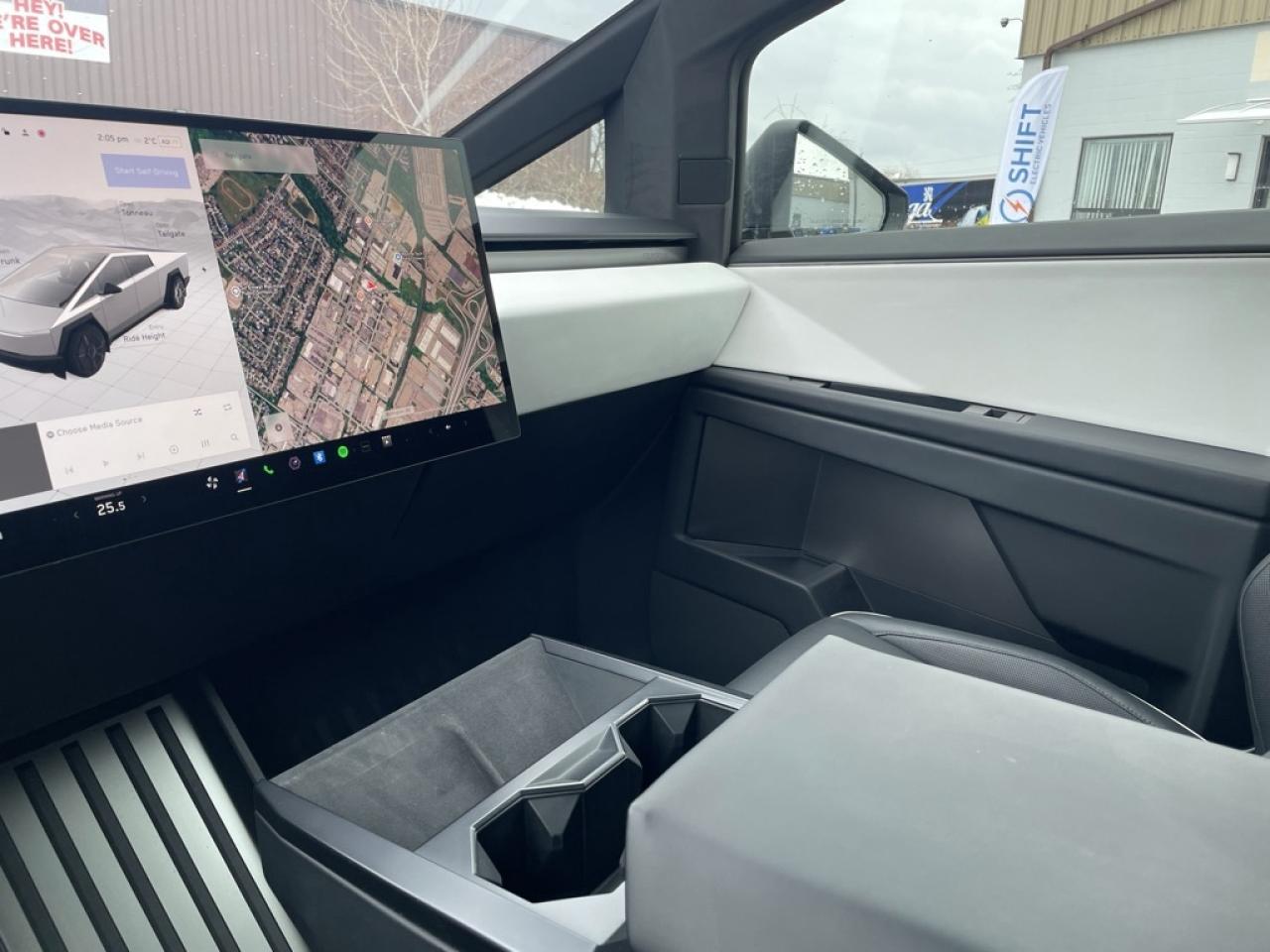 2024 Tesla Cybertruck AWD FOUNDATION SERIES   1 Owner   Clean! Photo