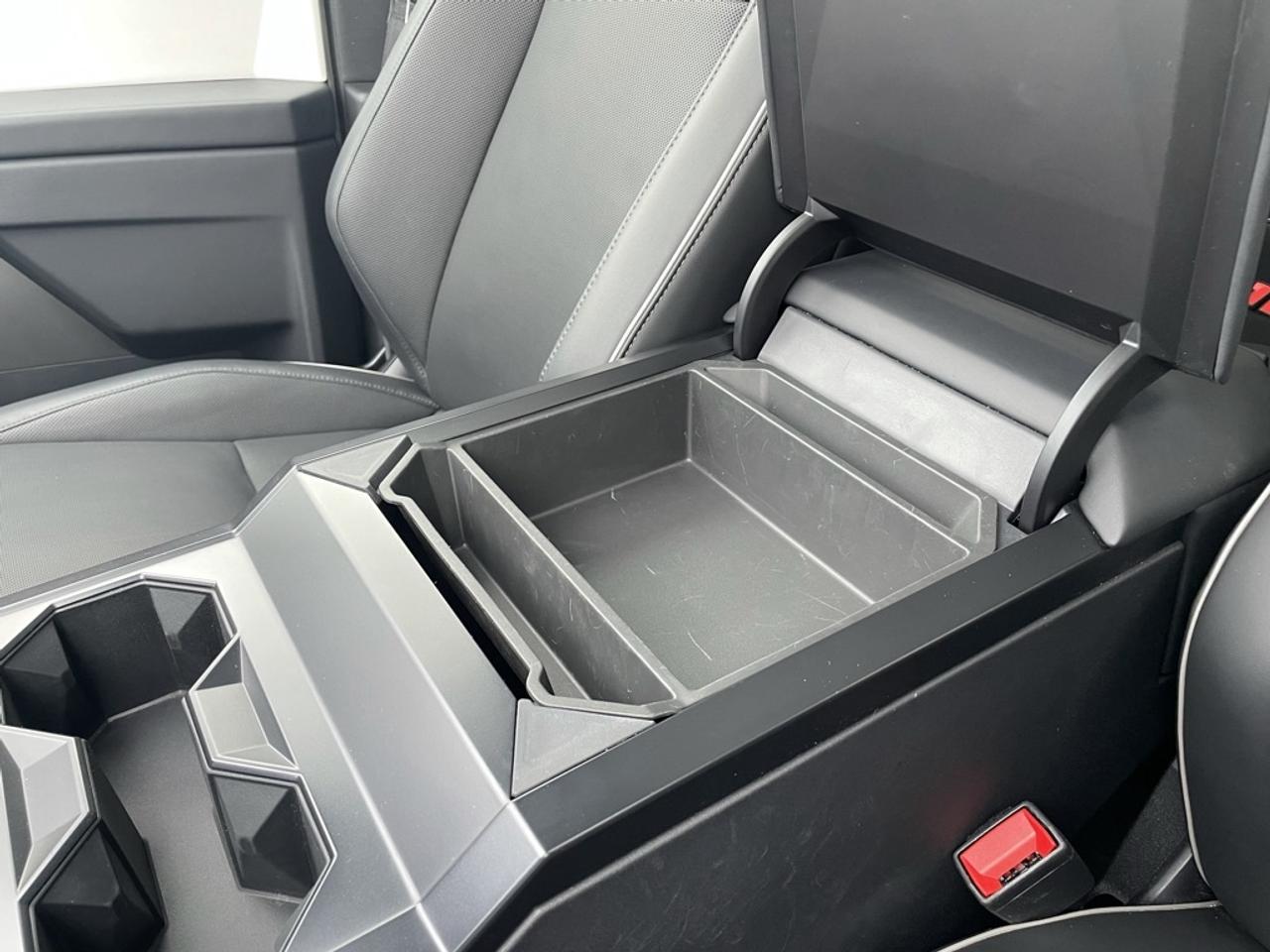 2024 Tesla Cybertruck AWD FOUNDATION SERIES   1 Owner   Clean! Photo