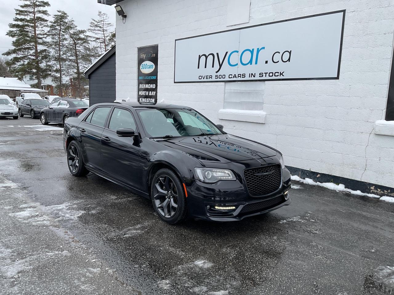 2022 Chrysler 300 Touring L 4dr Rear-Wheel Drive Sedan Photo0